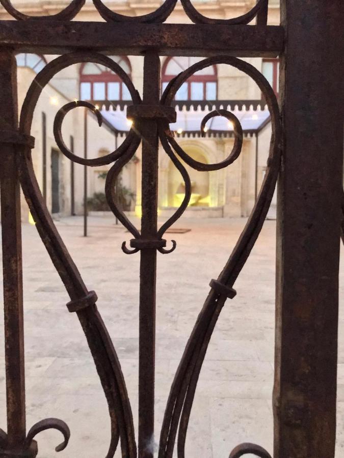 Landolina Palace Hotel Noto Bagian luar foto
